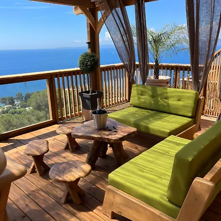 Raphael View And Dream Camping